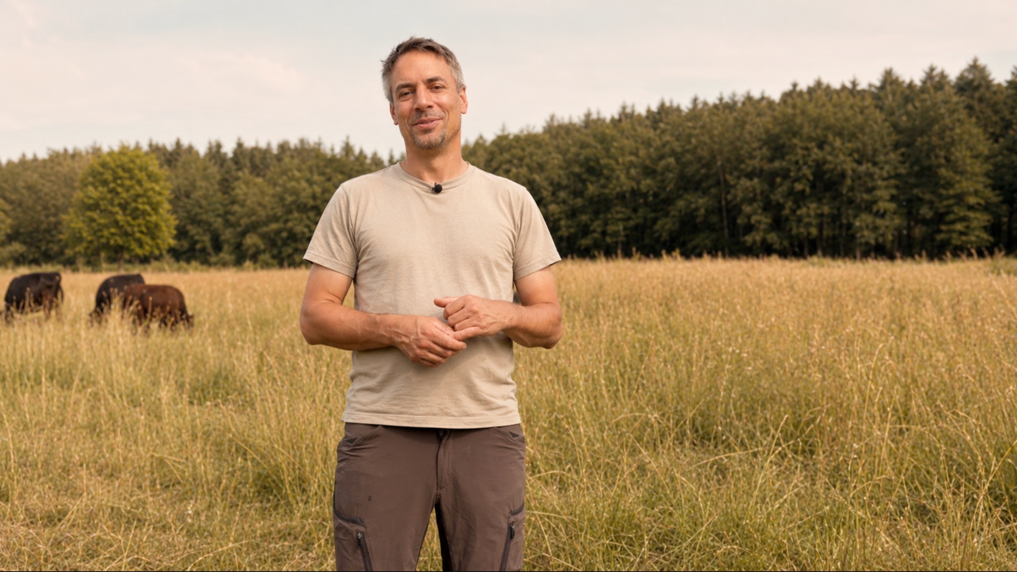 Dominik Jauch von Angus Ranch Jauch auf einer Rinderweide